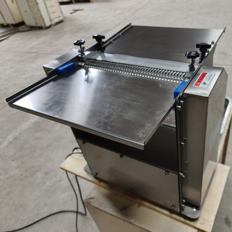 Type 300 Pork Rind Meat Skinner Slicer Pig Skin Remover Peeler Shawarma Slicer Machine